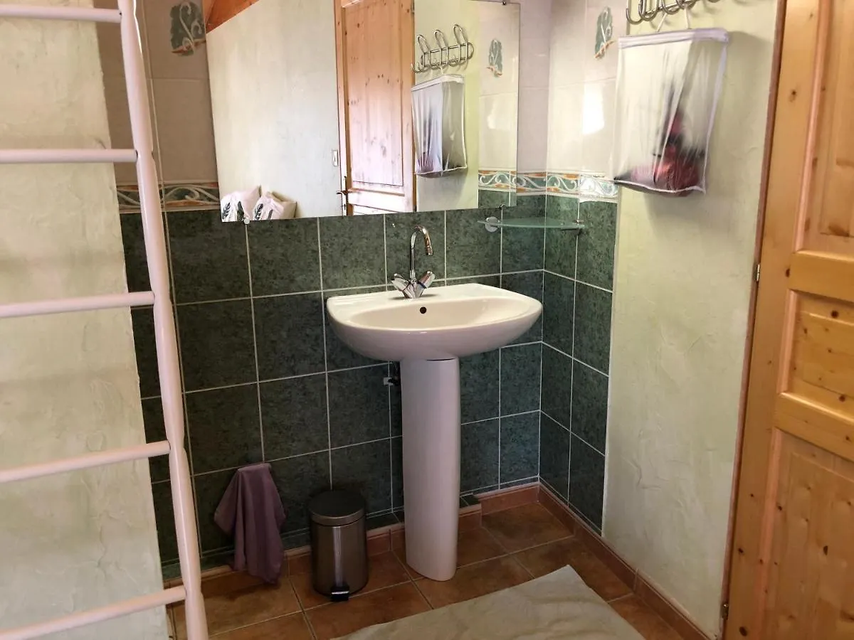 Holiday home Maison Coquelicot Chaneac